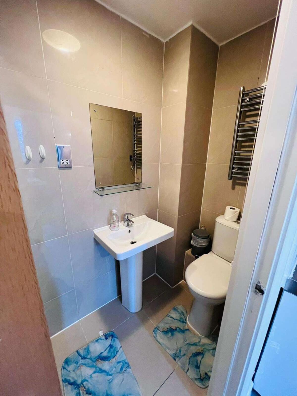 F203-fantastic Second Flr Studio Near Hyde Park Apartamento *